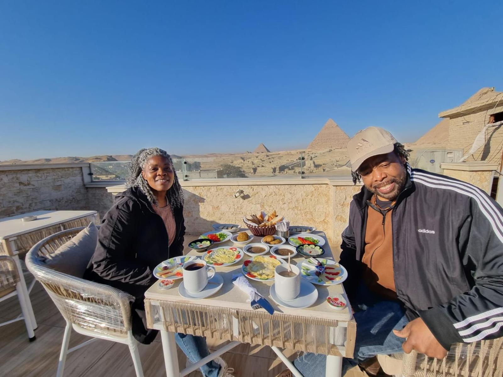 Royal Golden Pyramids Inn Giza Exterior foto