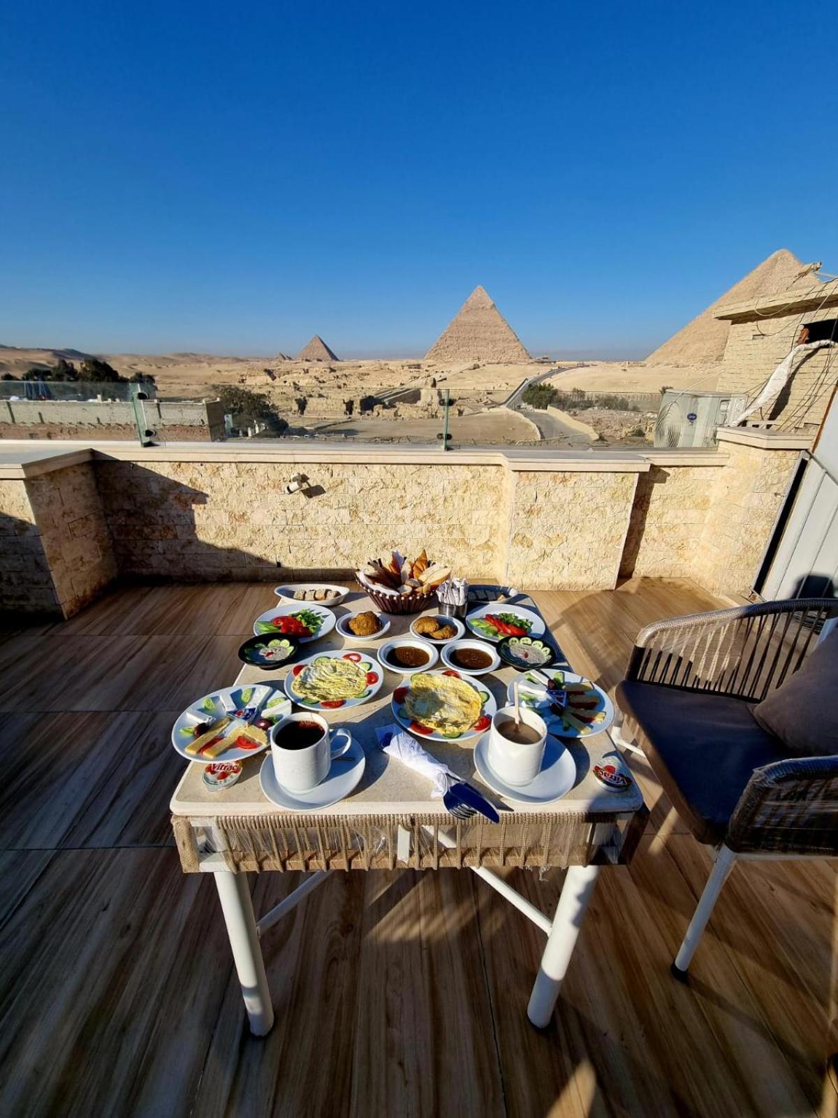 Royal Golden Pyramids Inn Giza Exterior foto